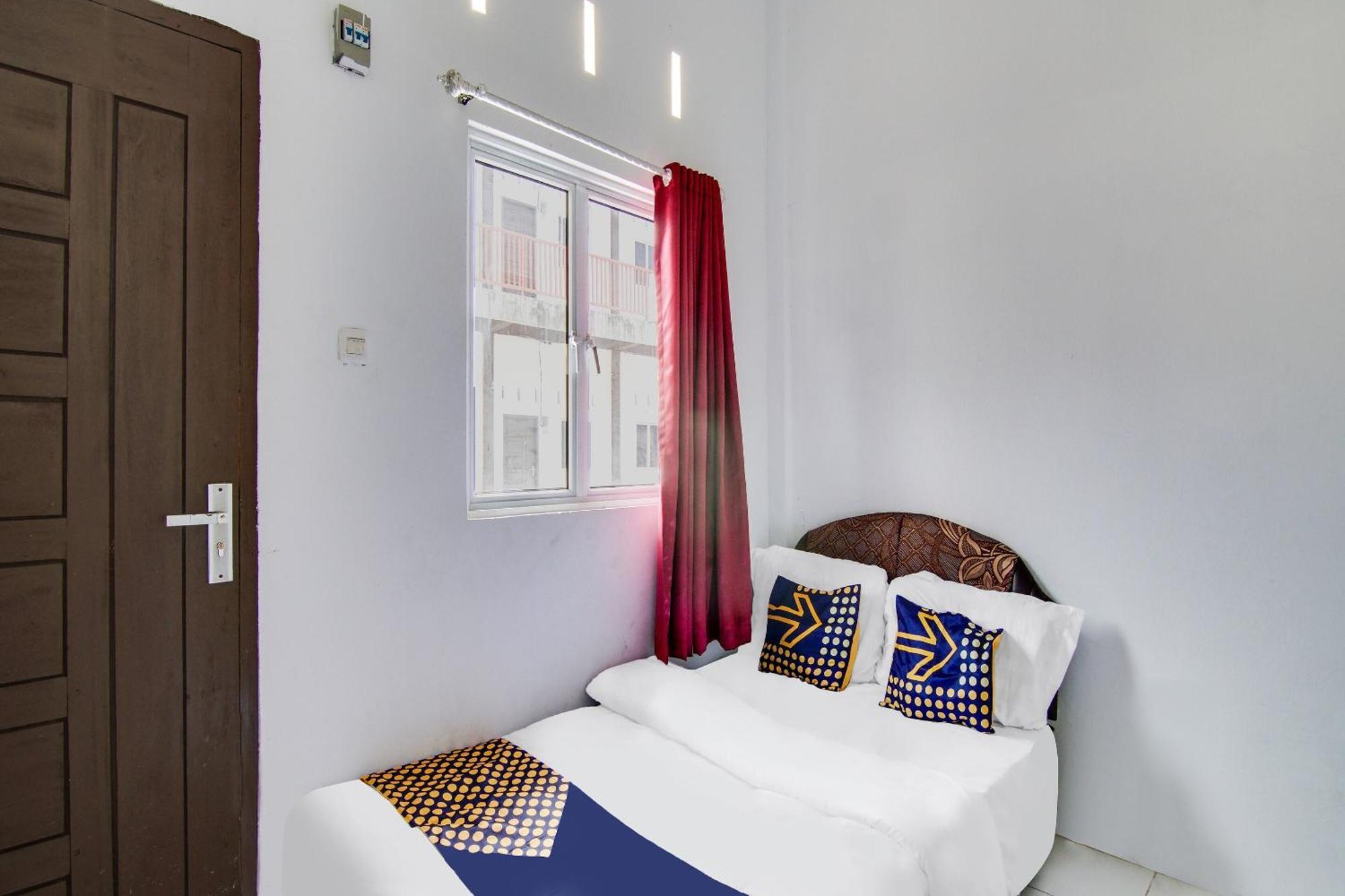 Spot On 91858 Raja Homestay Syariah Pekanbaru Ngoại thất bức ảnh
