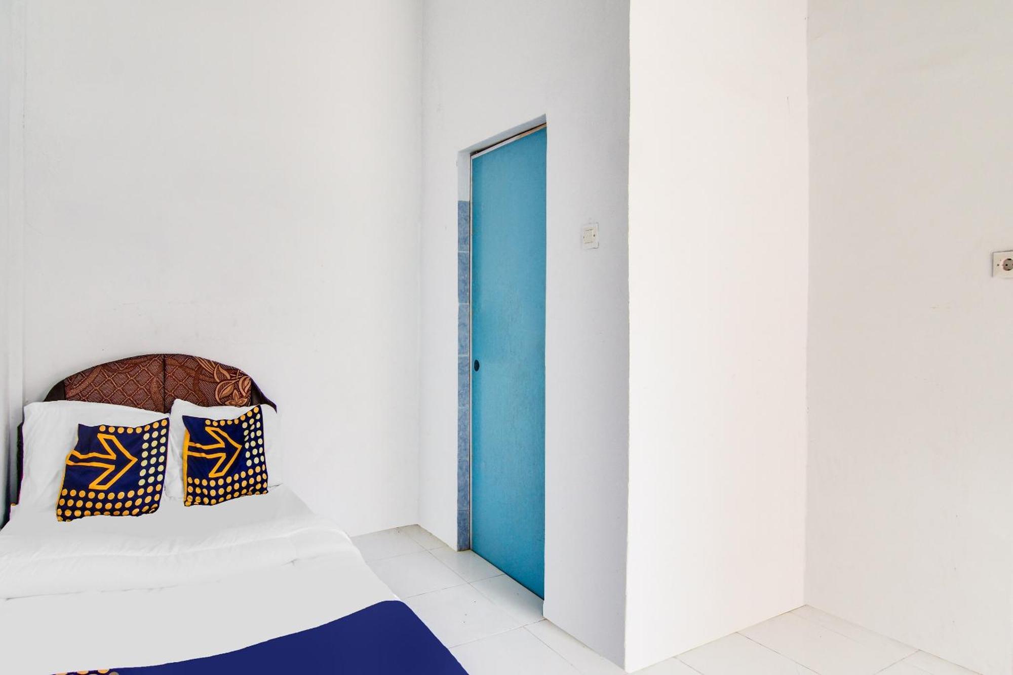 Spot On 91858 Raja Homestay Syariah Pekanbaru Ngoại thất bức ảnh