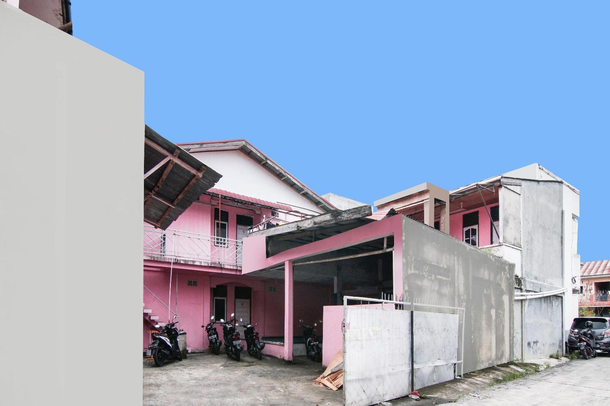 Spot On 91858 Raja Homestay Syariah Pekanbaru Ngoại thất bức ảnh